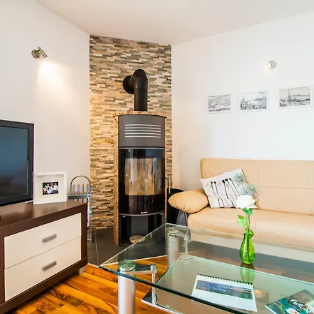 Apartment Lacaleta *