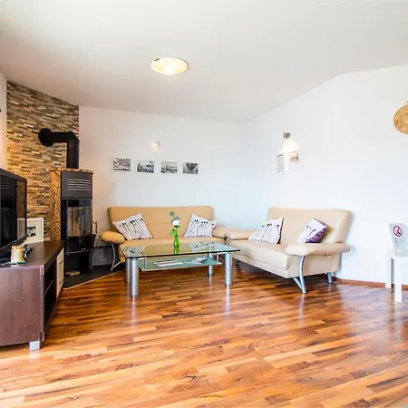 Lacaleta Apartment